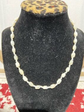 Iridescent and Seed Beaded Necklace - Ivory